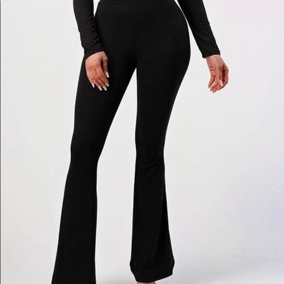 2 Piece Set - Picture 2 of 2